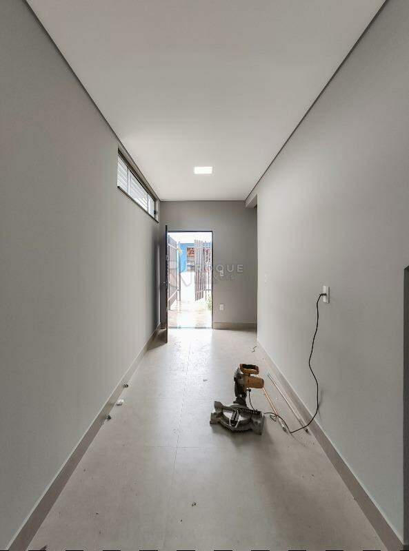 Barracão/Galpão para aluguel no bairro Jardim Residencial e Comercial Alto dos Laranjais: Hall de acesso 