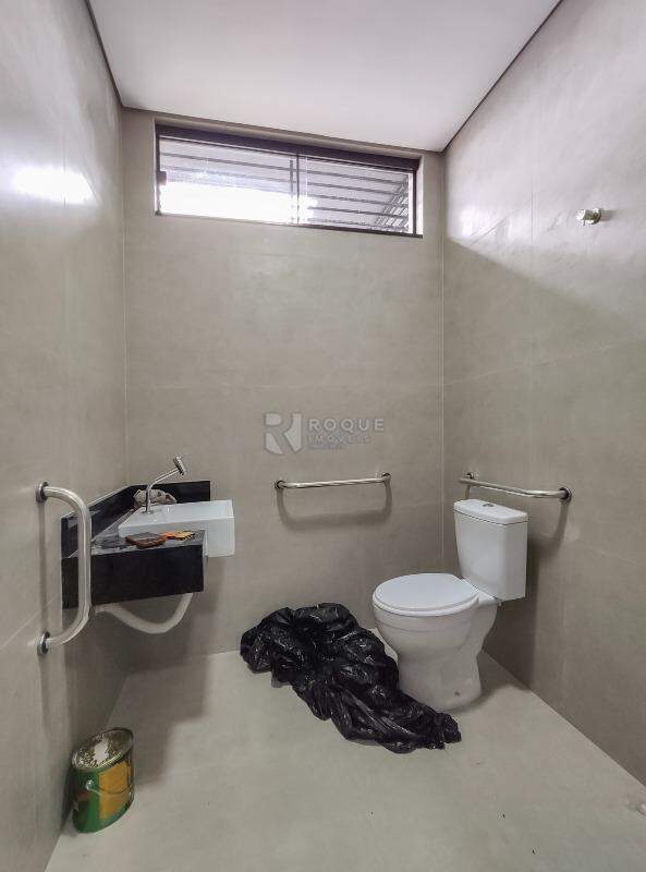 Barracão/Galpão para aluguel no bairro Jardim Residencial e Comercial Alto dos Laranjais:  WC social 2