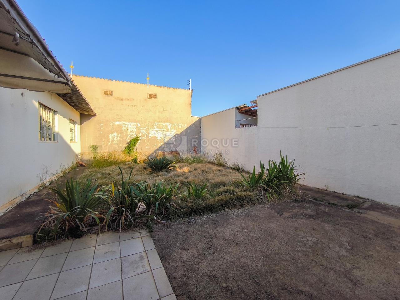 Casa Comercial à venda no bairro Boa Vista: QUINTAL