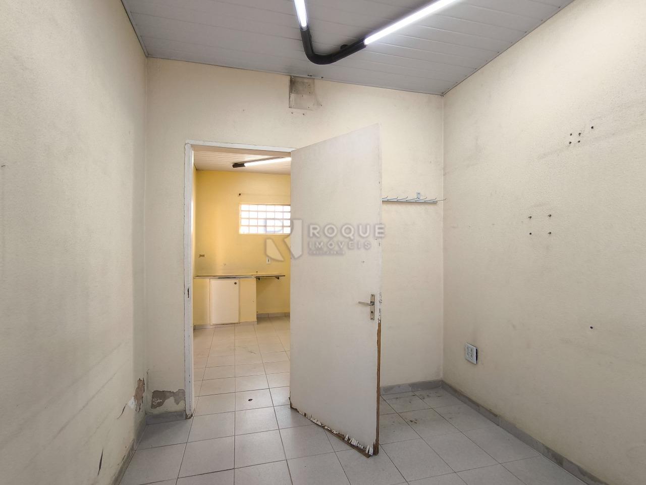 Casa Comercial à venda no bairro Boa Vista: SALA 4