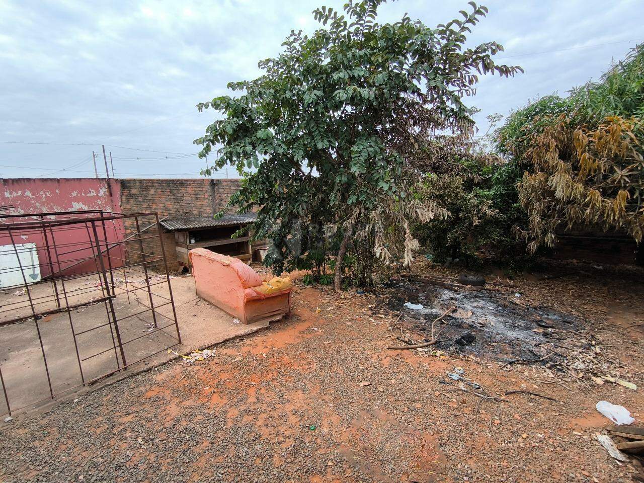 Terreno à venda no bairro Jardim Parque Novo Mundo: ÁREA EXTERNA