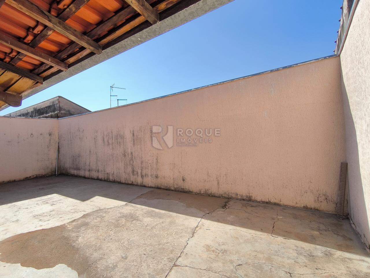 Casa Residencial à venda no bairro Jardim Morro Azul: QUINTAL
