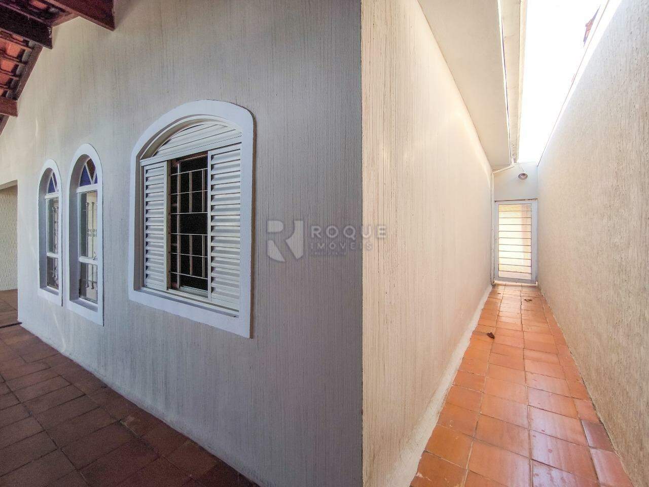 Casa Residencial à venda no bairro Jardim Morro Azul: LATERAL EXTERNA