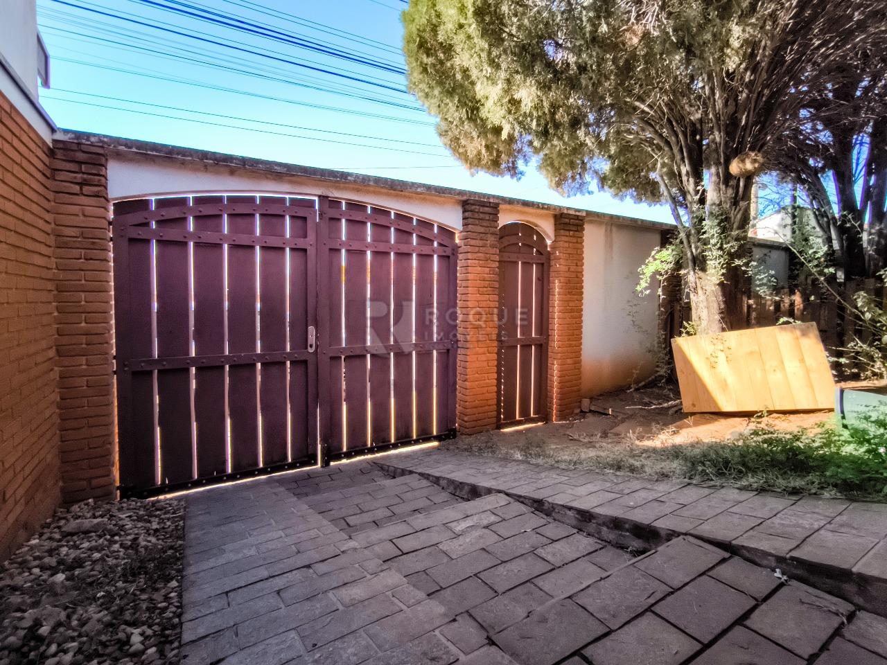 Casa Residencial à venda no bairro Vila Santa Lina: ENTRADA