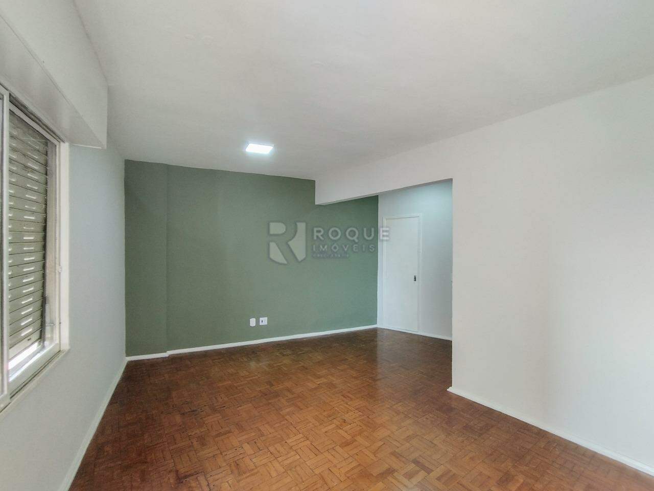 Apartamento à venda no bairro Centro: Sala 