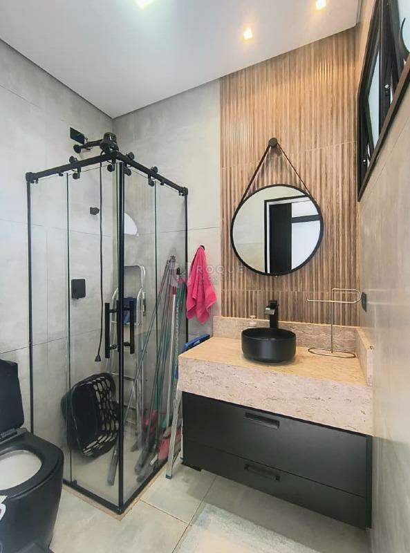 Casa em condomínio para aluguel no bairro Residenciais Fazenda Itapema: Wc externo