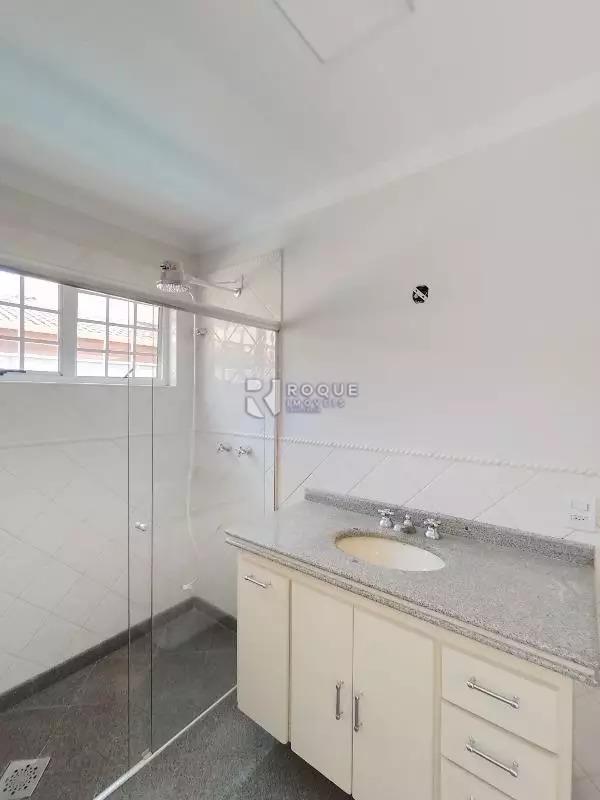 Casa em condomínio à venda no bairro Jardim Residencial Monsenhor Rossi: BANHEIRO SUÍTE