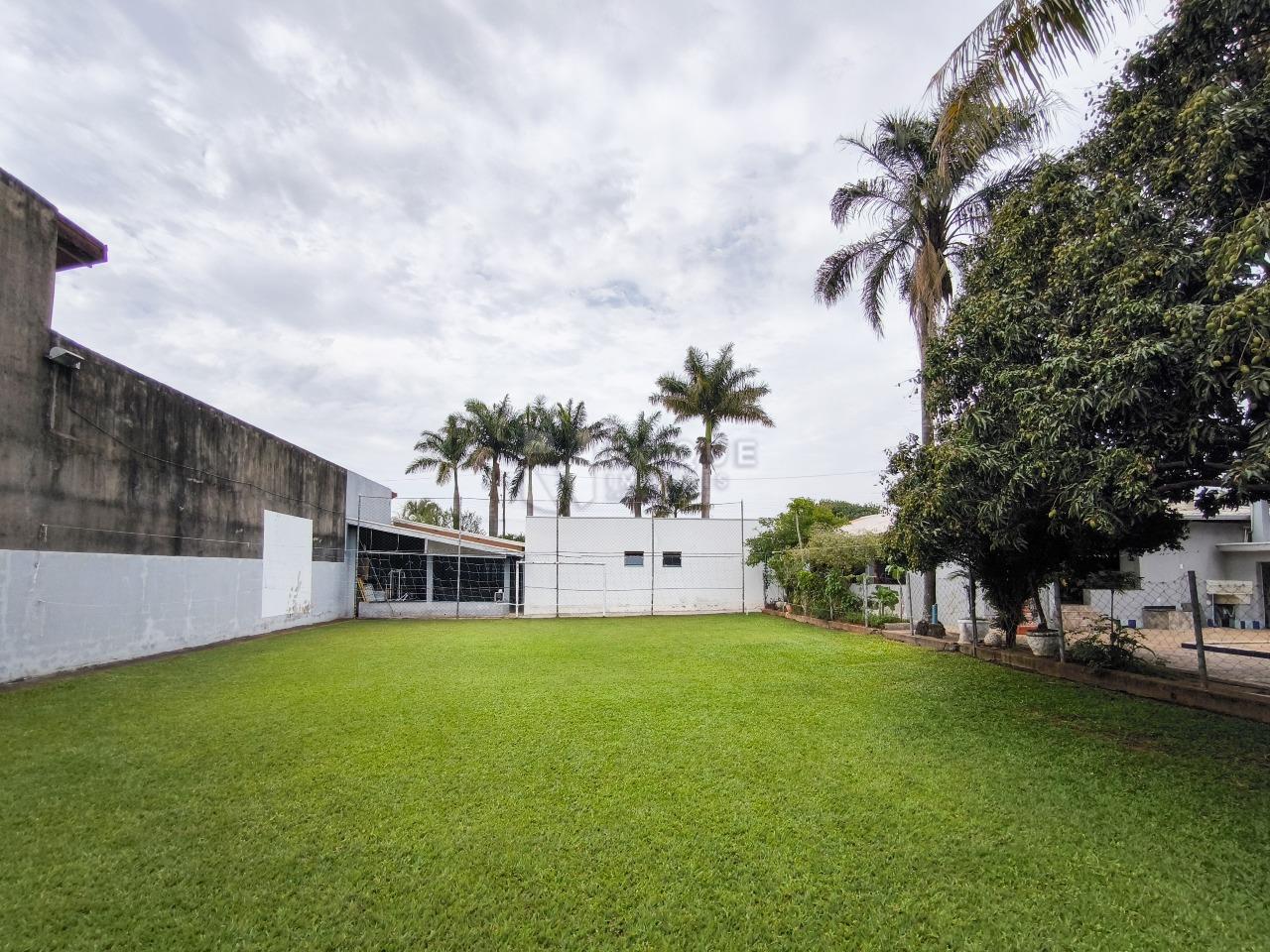 Chácara à venda no bairro Bairro dos Pires de Baixo: CAMPO DE FUTEBOL