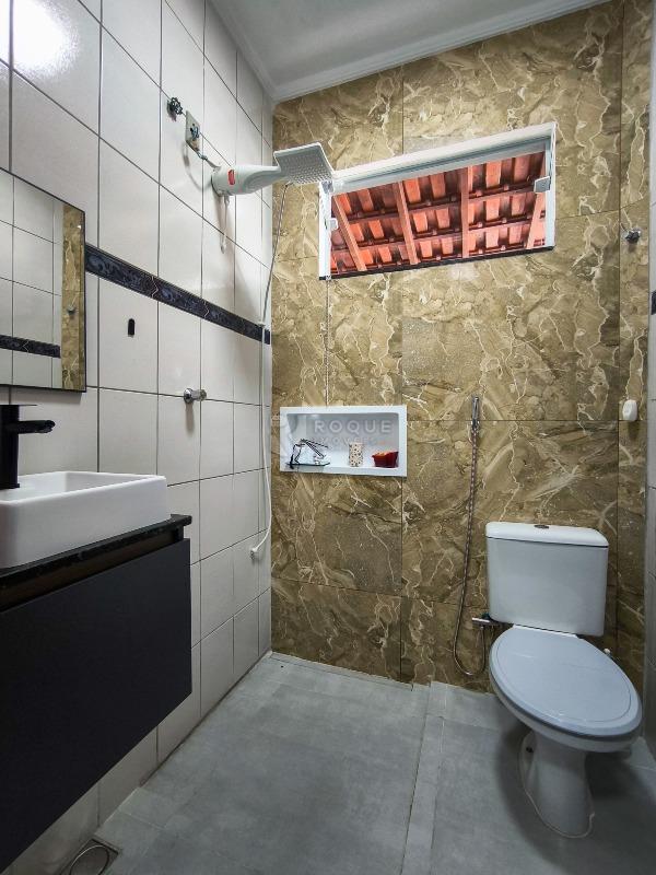 Chácara à venda no bairro Bairro dos Pires de Baixo: BANHEIRO SOCIAL