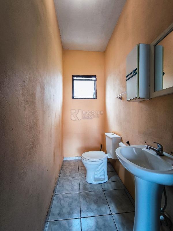 Chácara à venda no bairro Bairro dos Pires de Baixo: BANHEIRO SOCIAL EXTERNO