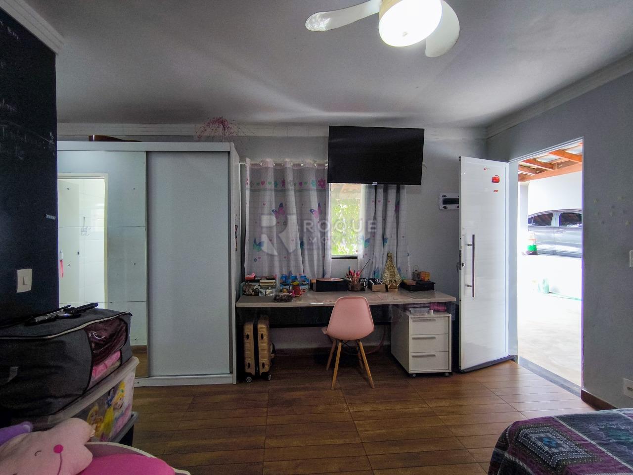 Chácara à venda no bairro Bairro dos Pires de Baixo: SUÍTE 2