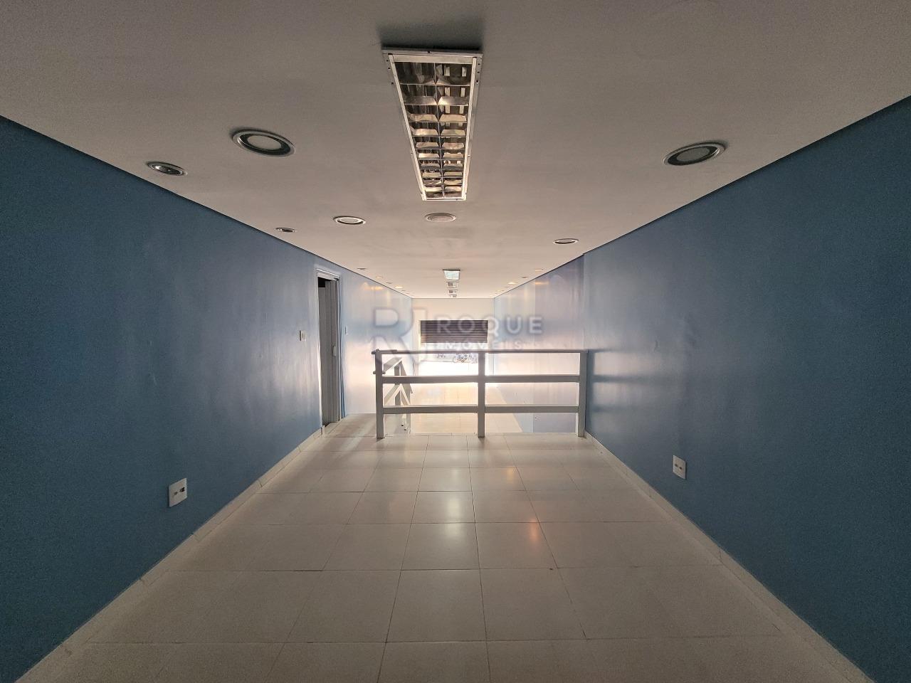 Salão para aluguel no bairro Centro: Mezanino