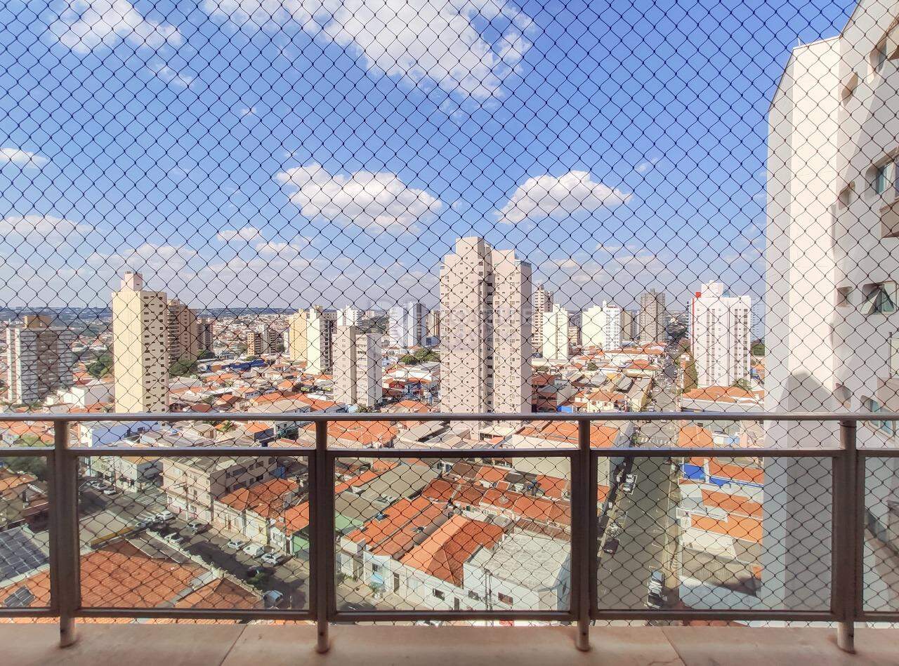 Apartamento para aluguel no bairro Centro: Sacada