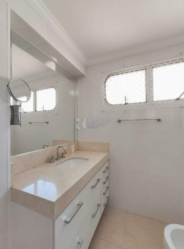 Apartamento para aluguel no bairro Centro: WC social