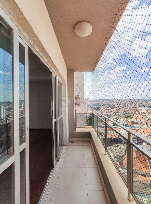 Apartamento para aluguel no bairro Centro: Sacada