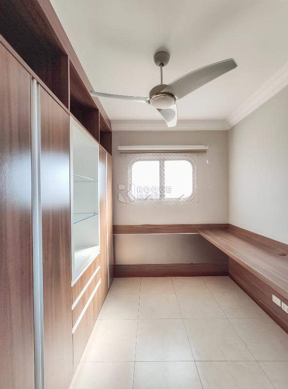 Apartamento para aluguel no bairro Centro: Escritório