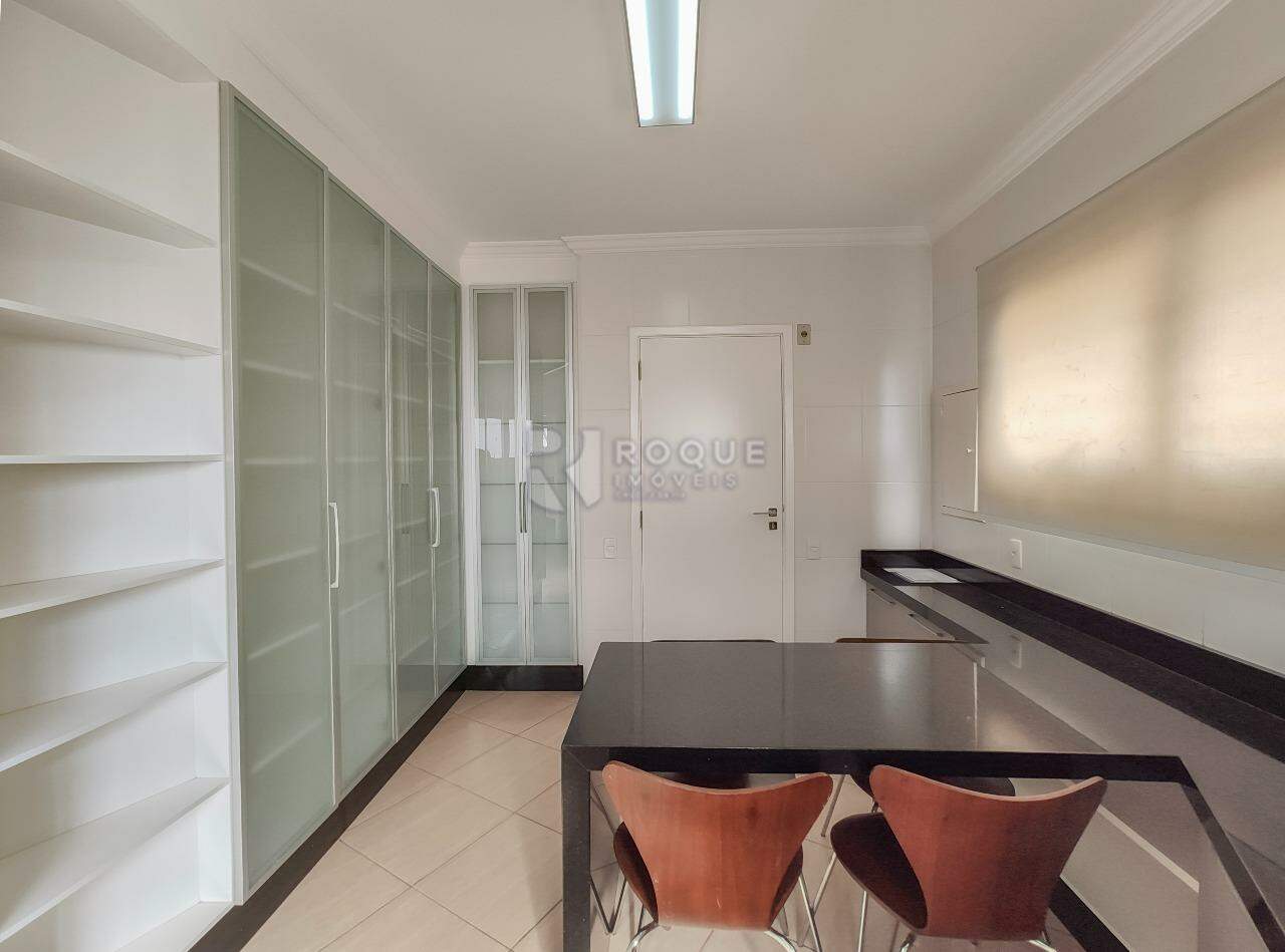 Apartamento para aluguel no bairro Centro: Cozinha