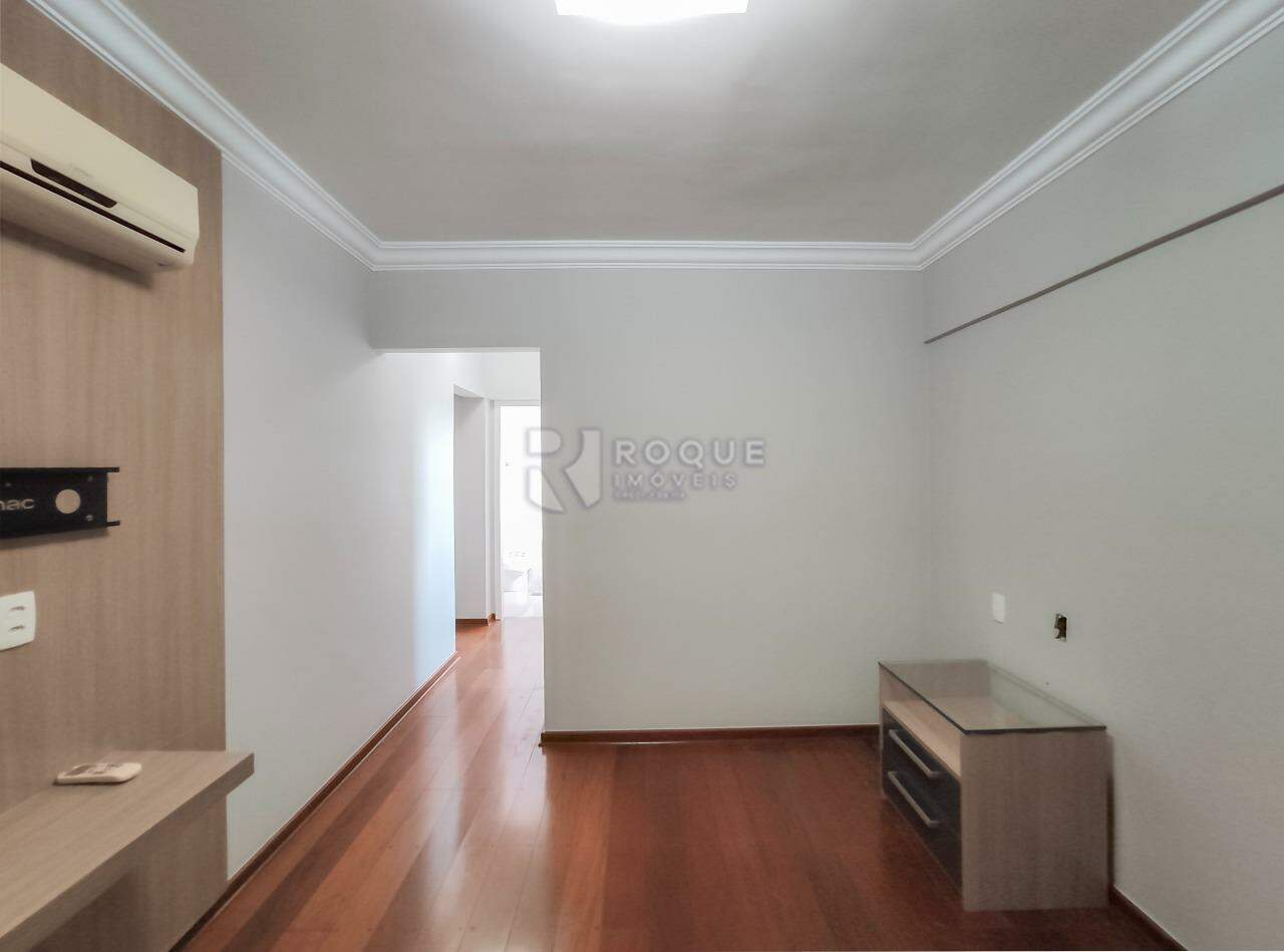 Apartamento para aluguel no bairro Centro: Dormitório 3 suíte