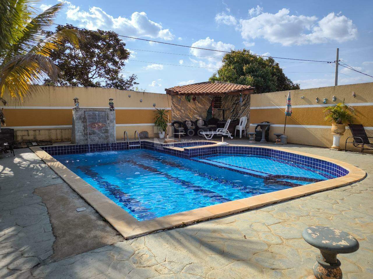 Chácara à venda no bairro Pires de Cima: PISCINA
