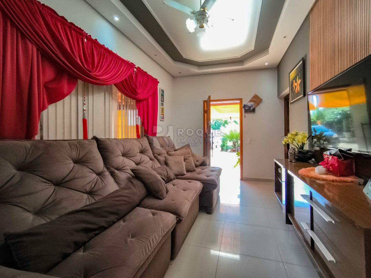 Chácara à venda no bairro Pires de Cima: SALA DE ESTAR