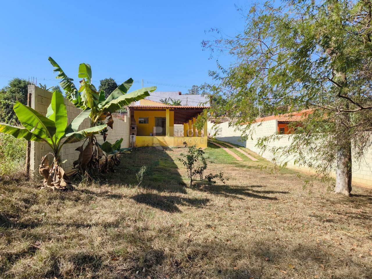 Chácara à venda no bairro Jardim Lagoa Nova: QUINTAL