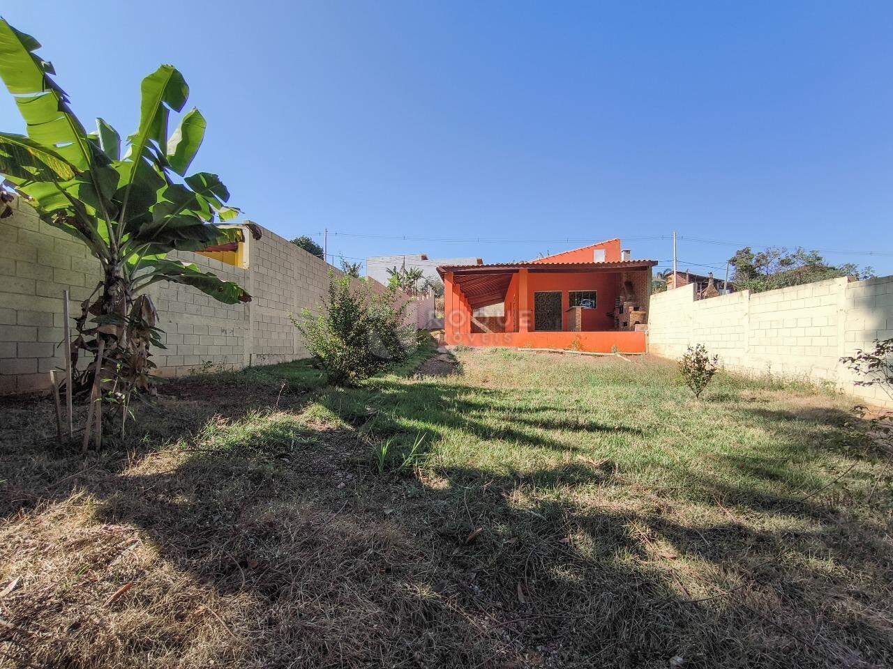 Chácara à venda no bairro Jardim Lagoa Nova: QUINTAL