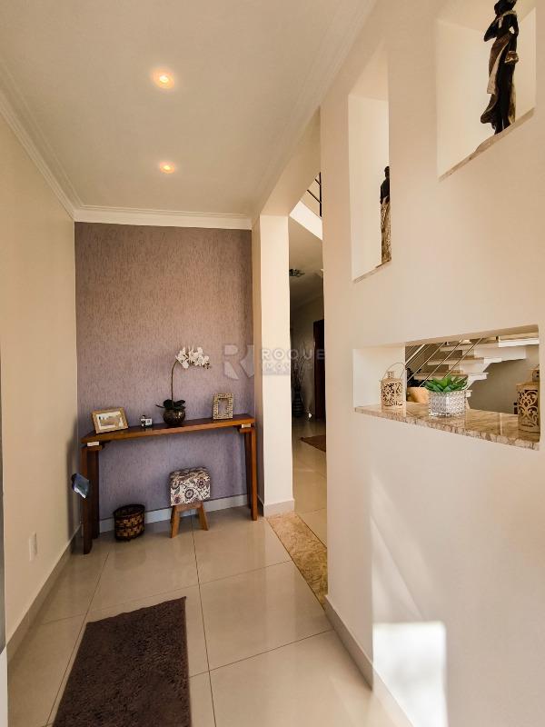 Casa em condomínio à venda no bairro Jardim Terras de Santa Elisa: HALL DE ENTRADA