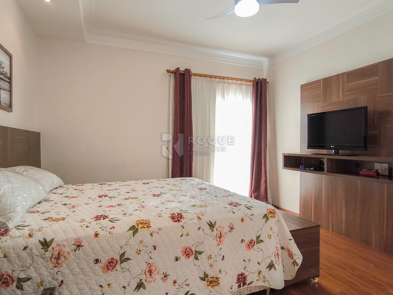 Casa em condomínio à venda no bairro Jardim Terras de Santa Elisa: SUÍTE MASTER