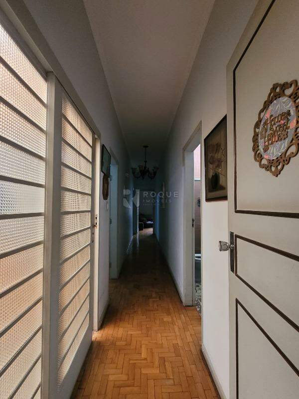 Casa Residencial para aluguel no bairro Centro: Hall
