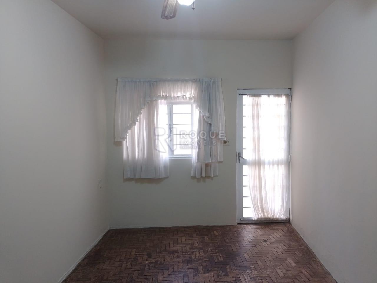 Casa Residencial para aluguel no bairro Vila São João: Sala