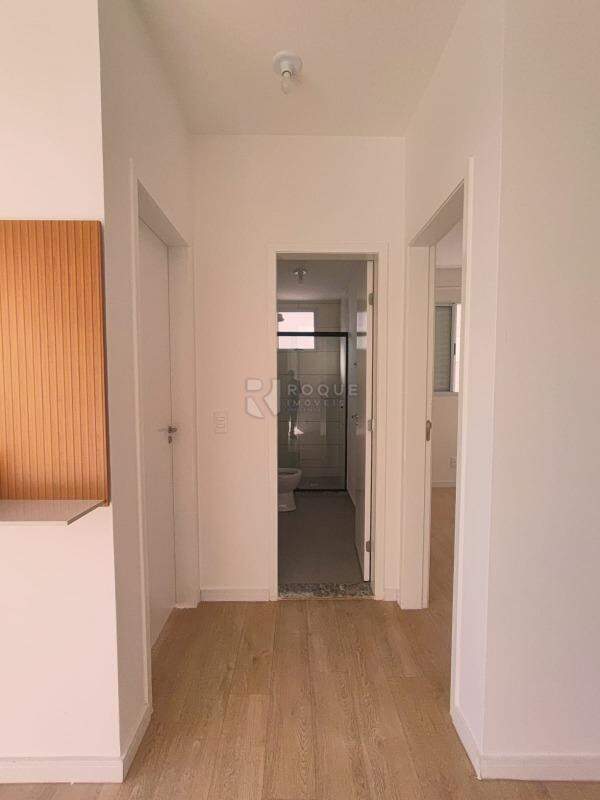 Apartamento para aluguel no bairro Vale das Esmeraldas: Hall