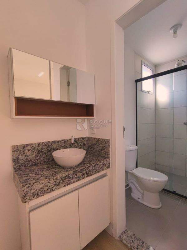 Apartamento para aluguel no bairro Vale das Esmeraldas: WC suíte