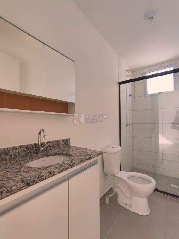 Apartamento para aluguel no bairro Vale das Esmeraldas: WC