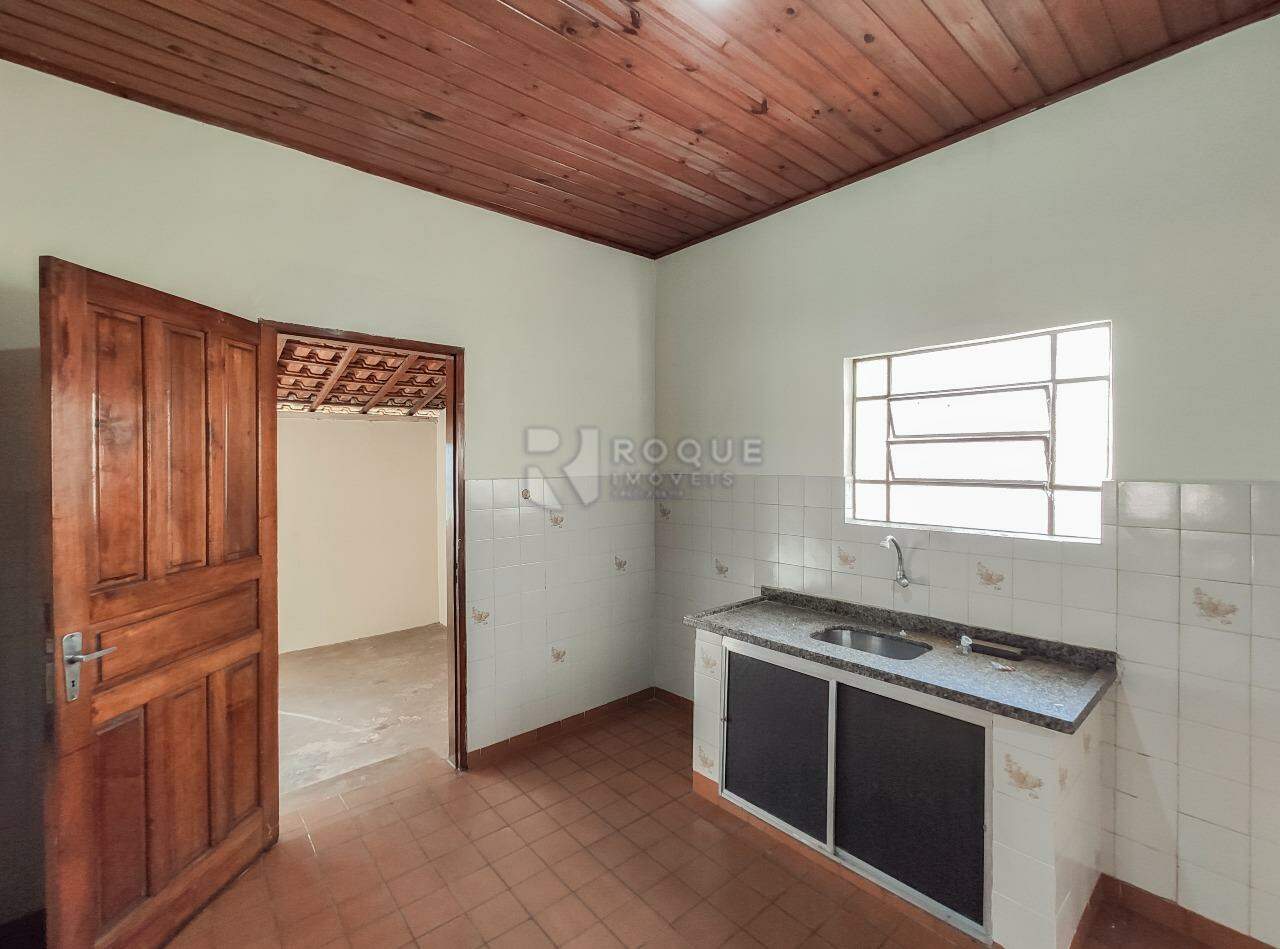 Casa Residencial para aluguel no bairro Vila Cristovam: Cozinha 
