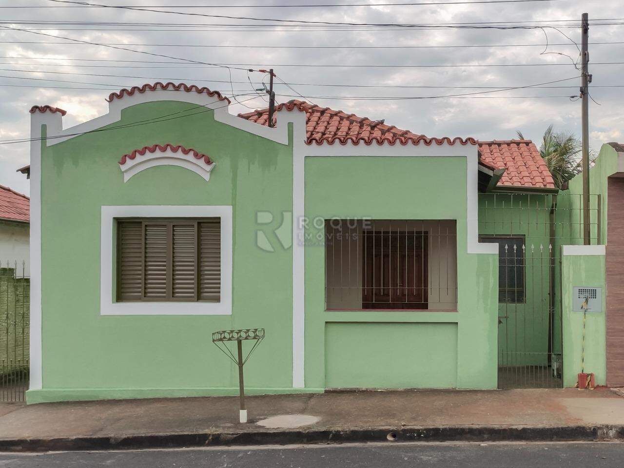 Casa Residencial para aluguel no bairro Vila Cristovam: Fachada 