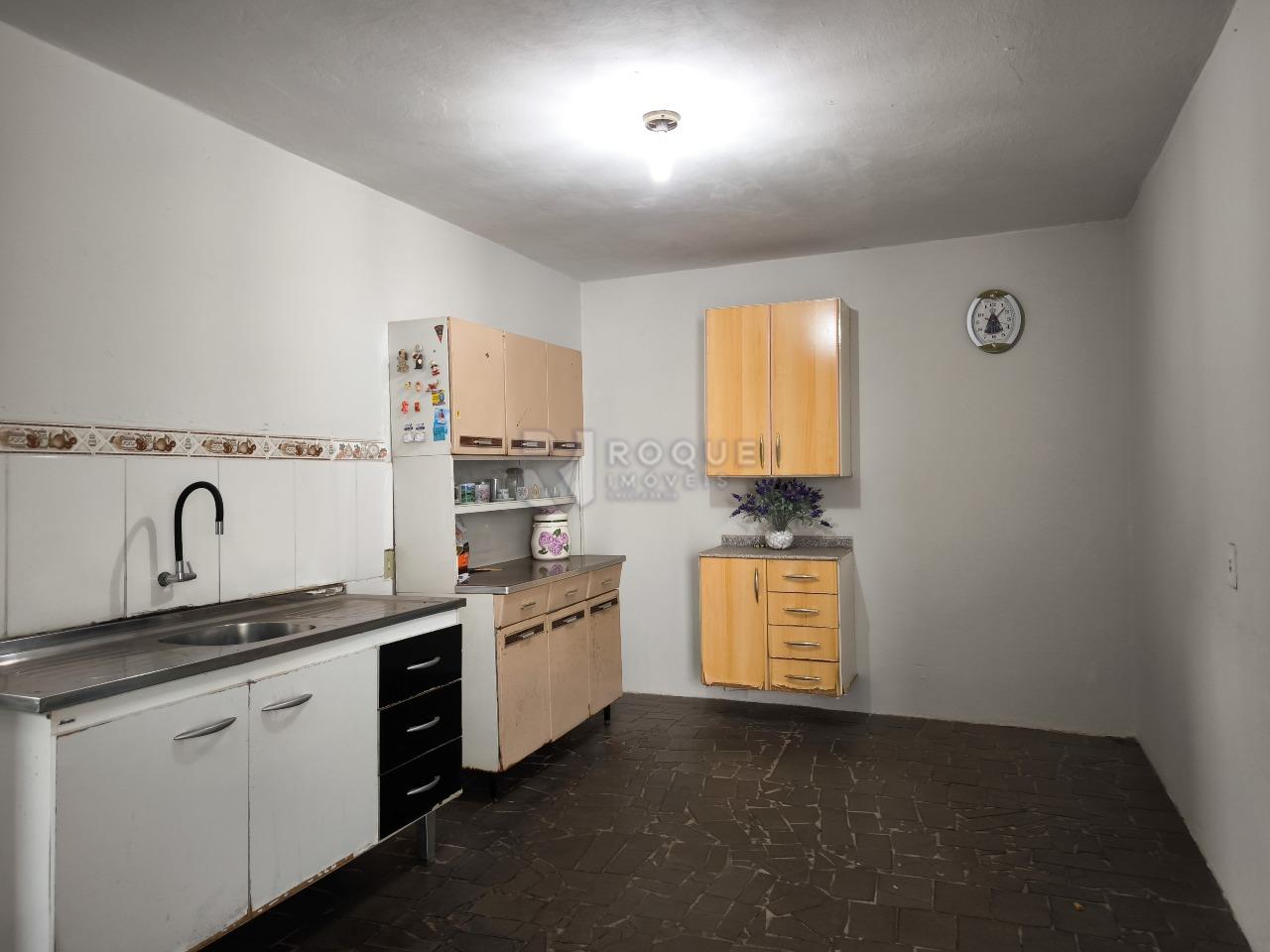 Casa Comercial à venda no bairro Jardim Nova Itália: COZINHA EDÍCULA