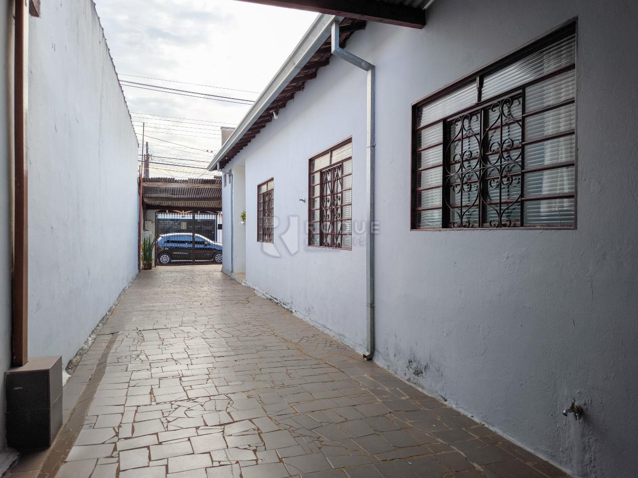 Casa Comercial à venda no bairro Jardim Nova Itália: LATERAL EXTERNA