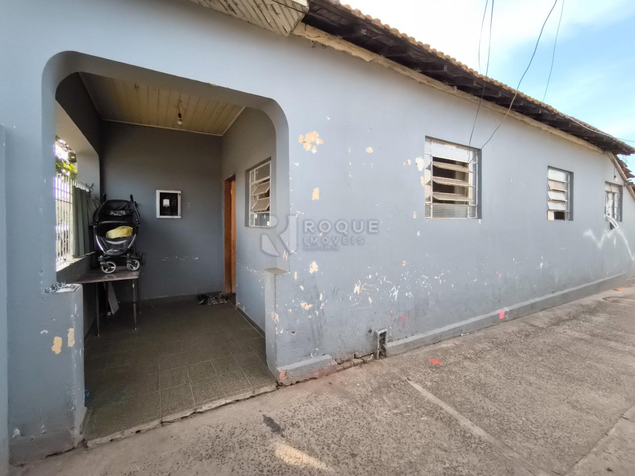 Casa Residencial à venda no bairro Vila São João: FRENTE