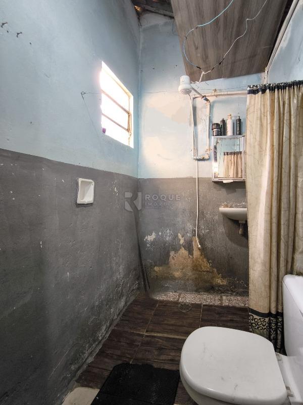 Casa Residencial à venda no bairro Vila São João: BANHEIRO SOCIAL