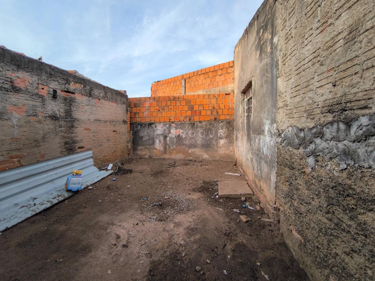 Casa Residencial à venda no bairro Vila São João: QUINTAL