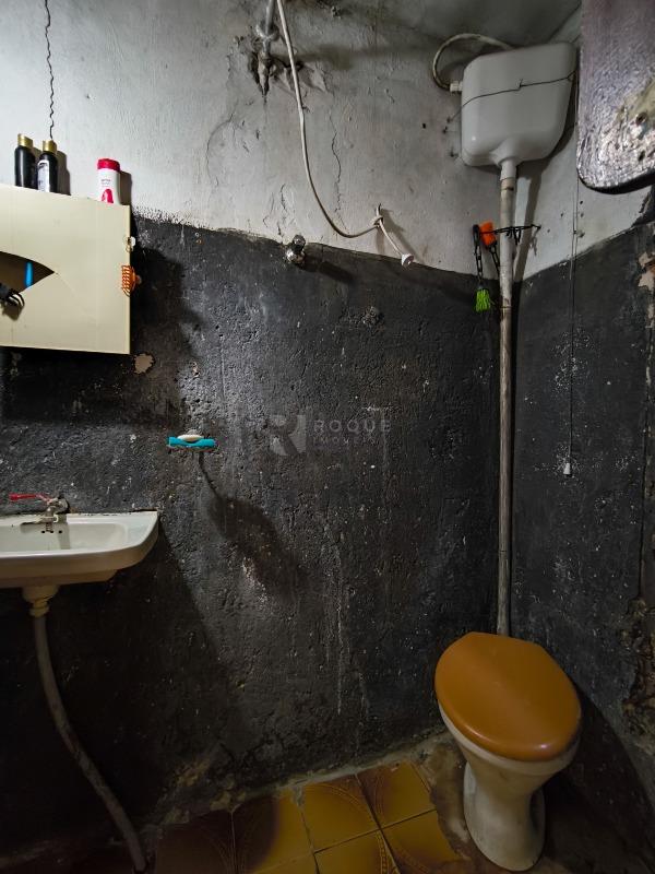 Casa Residencial à venda no bairro Vila São João: BANHEIRO SOCIAL EDÍCULA