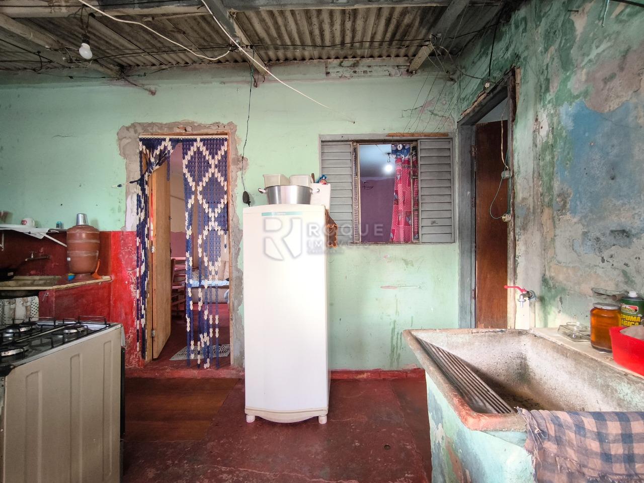 Casa Residencial à venda no bairro Vila São João: LAVANDERIA EDÍCULA