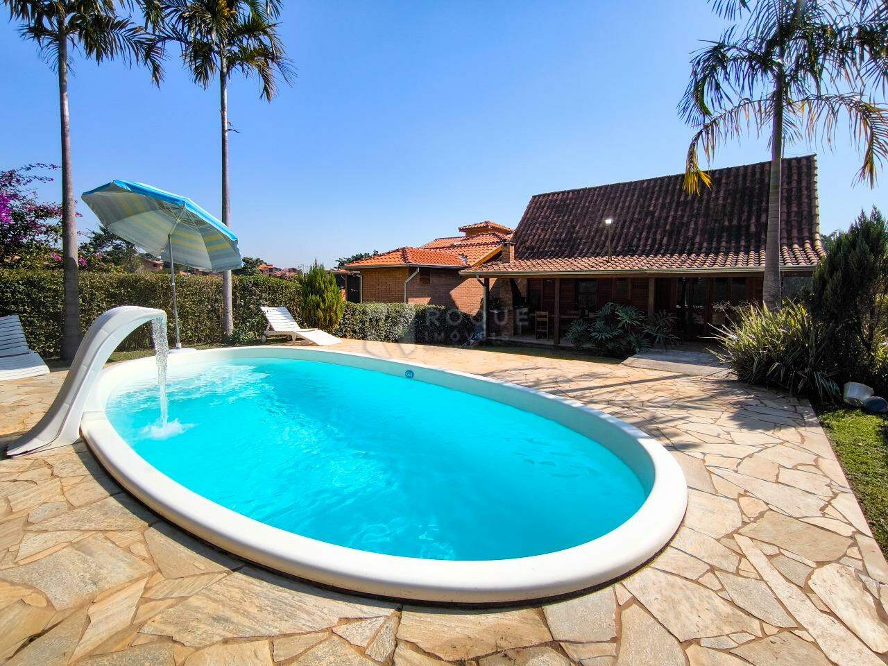 Casa em condomínio à venda no bairro Bairro dos Pires: PISCINA