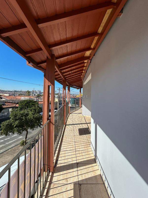 Casa Residencial para aluguel no bairro Jardim Orestes Veroni: Sacada 