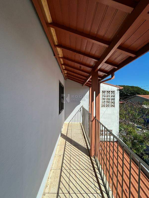Casa Residencial para aluguel no bairro Jardim Orestes Veroni: Sacada 