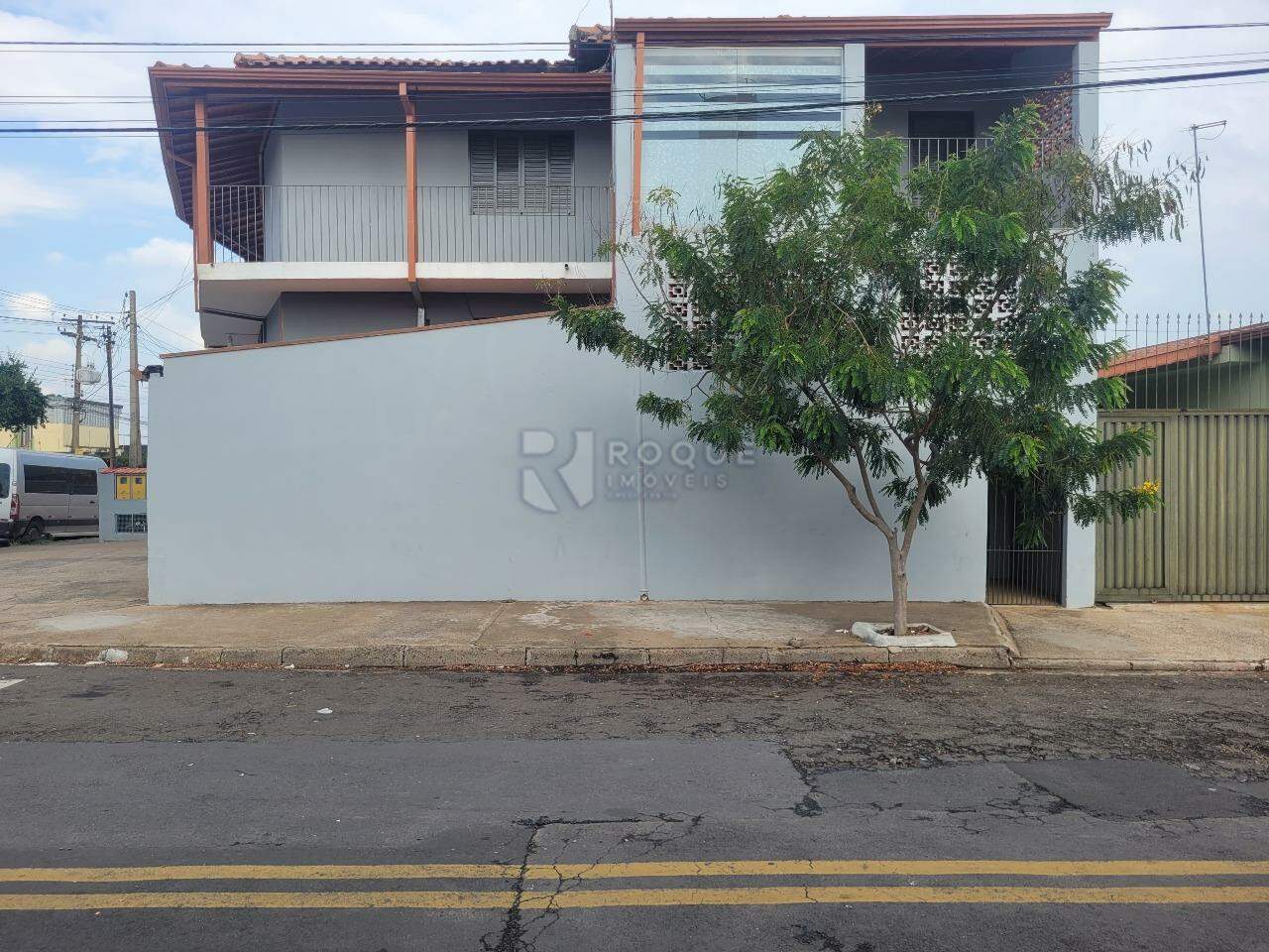 Casa Residencial para aluguel no bairro Jardim Orestes Veroni: Fachada / Entrada