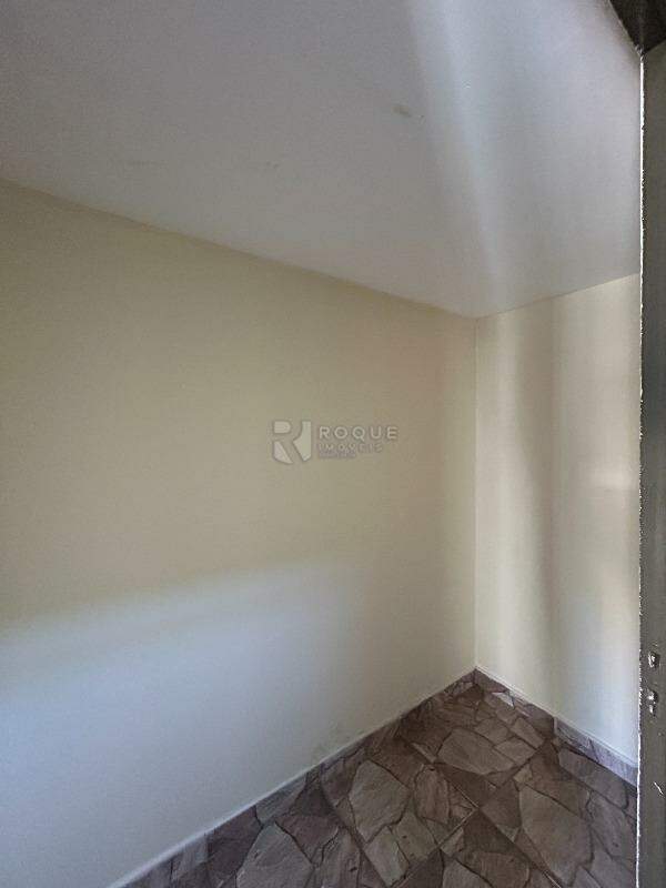 Casa Residencial para aluguel no bairro Jardim Orestes Veroni: Despensa 