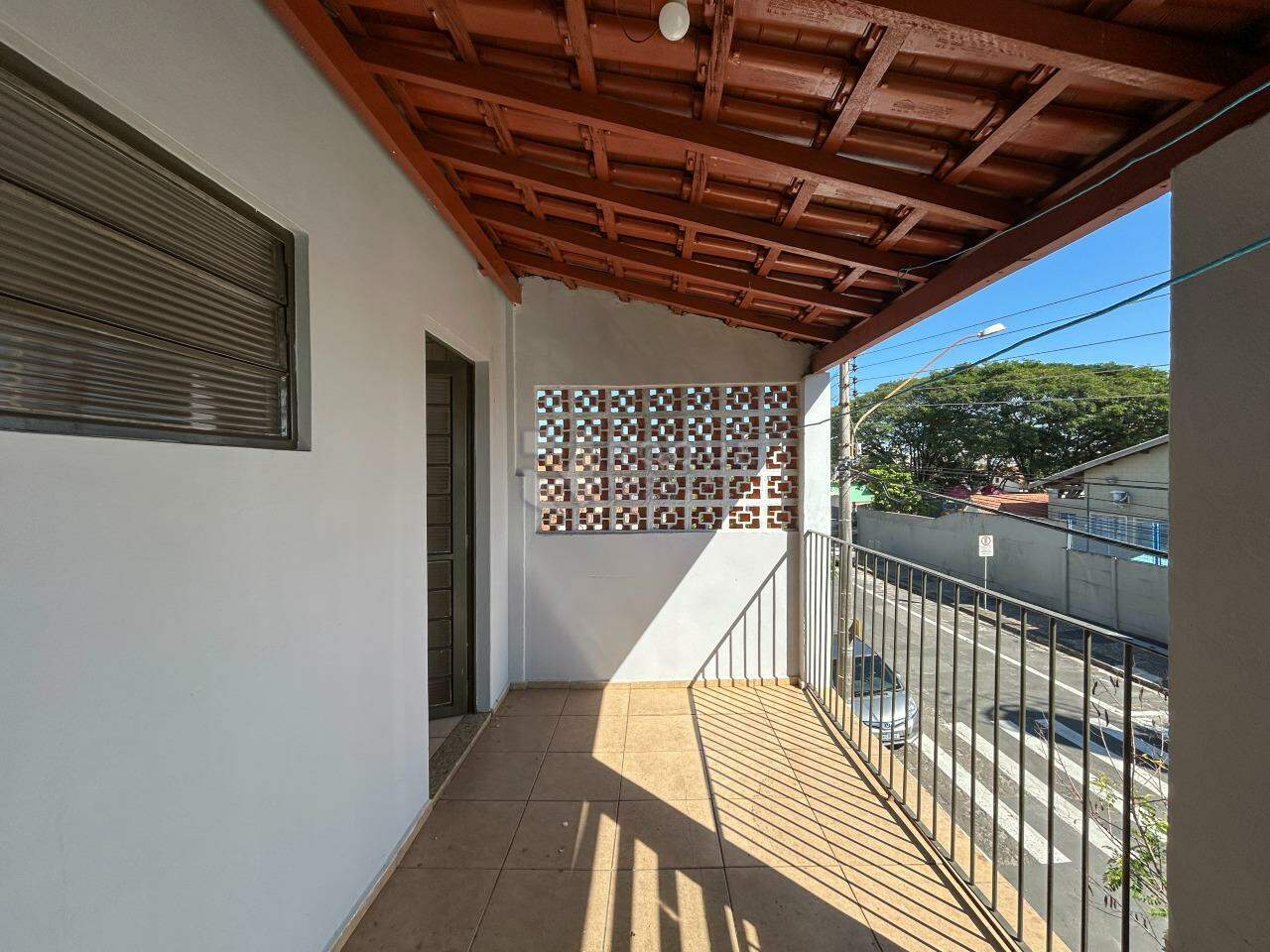 Casa Residencial para aluguel no bairro Jardim Orestes Veroni: Área de serviço 