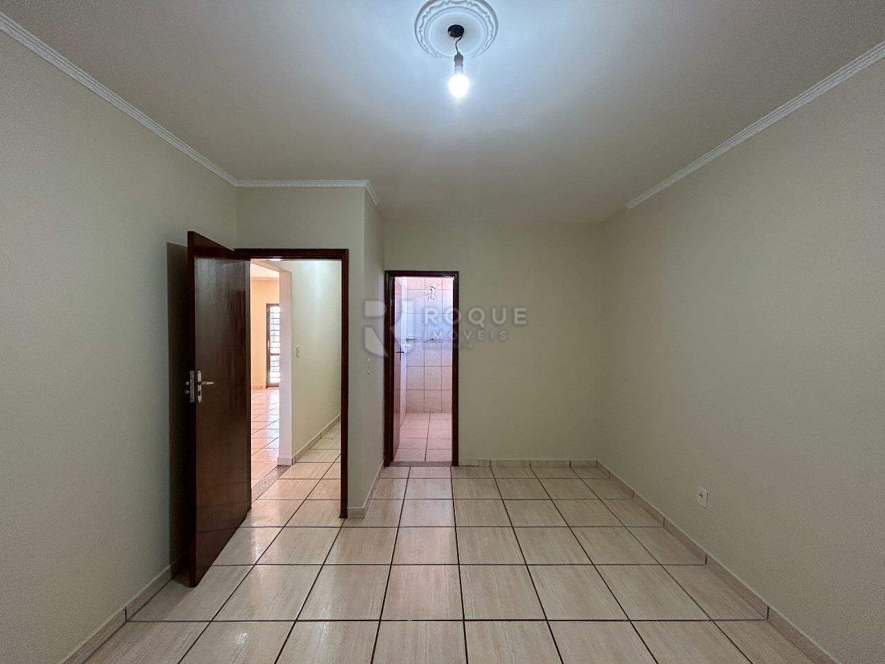 Casa Residencial para aluguel no bairro Jardim Orestes Veroni: Dormitório 3 suíte 