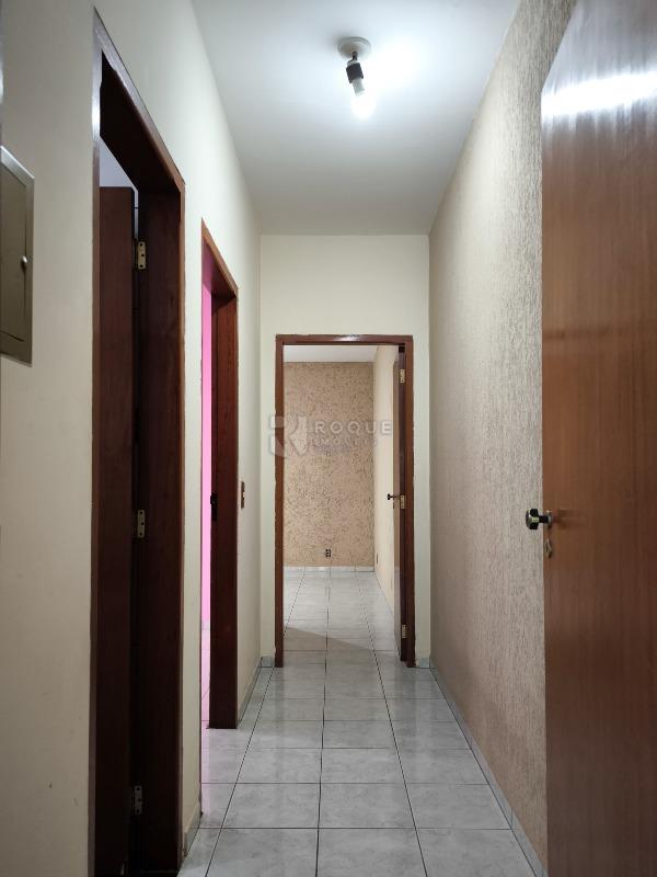 Casa Residencial à venda no bairro Jardim São Lourenço: CORREDOR INTERNO